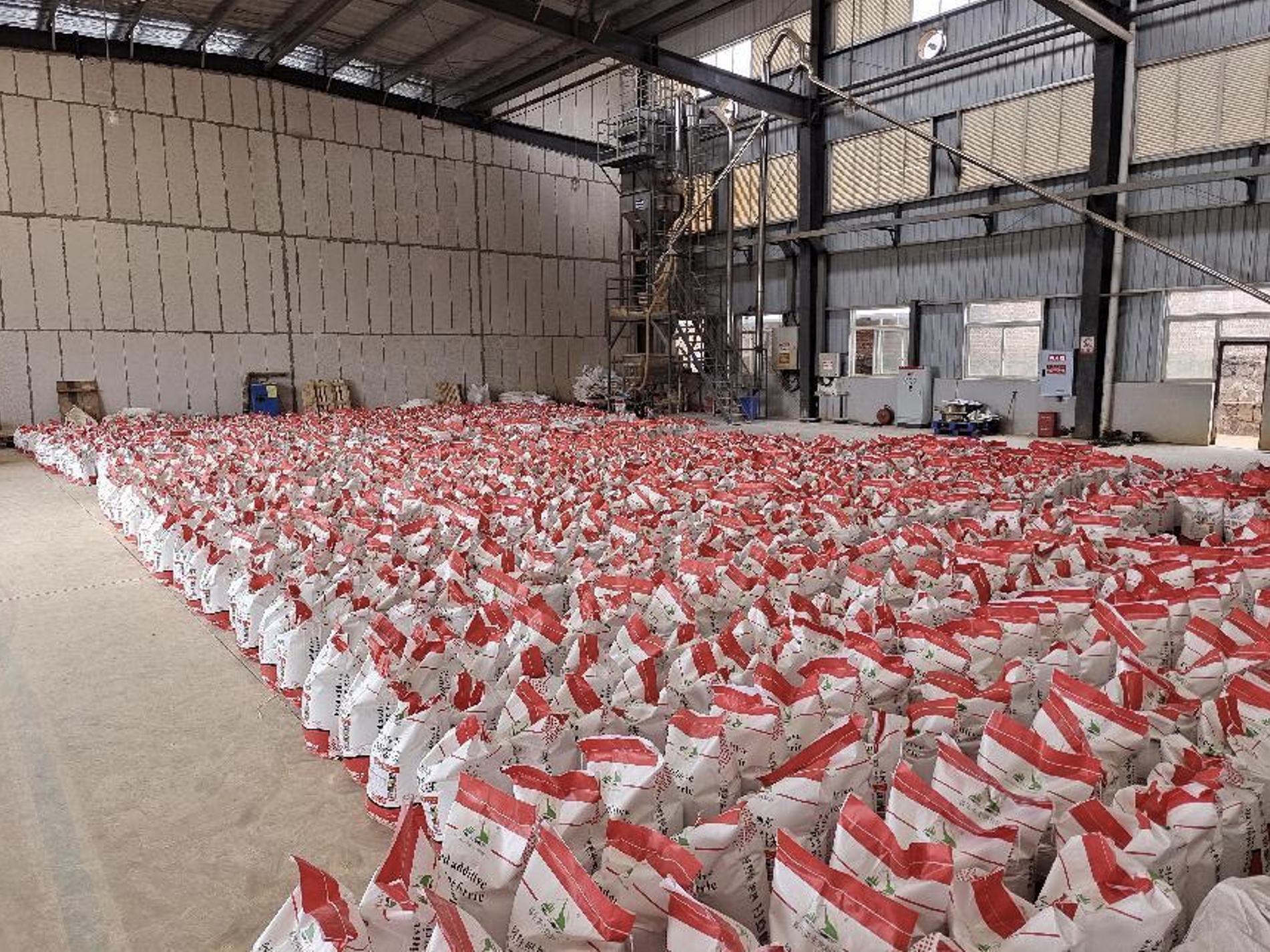 簡訊：客戶的(de)認可(kě)是(shì)我們不(bù)斷前行(xíng)的(de)動力